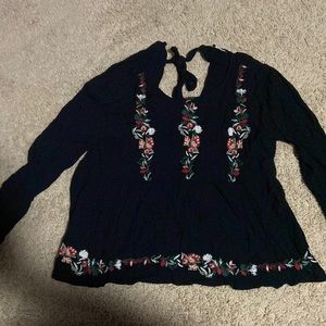 American Eagle black long sleeve L blouse with embroidered detail